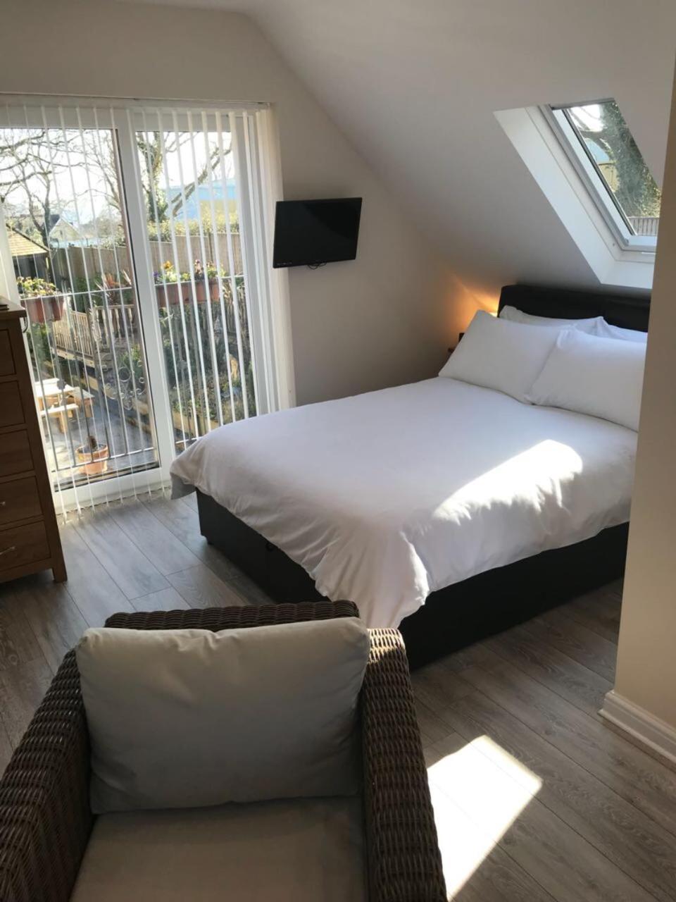 The Firs - Englefield Studio Bed and Breakfast Douglas Zewnętrze zdjęcie